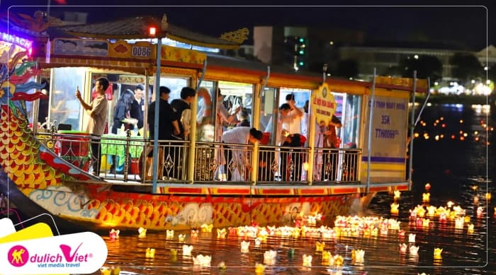 Tour Huế | Thưởng Thức Ẩm Thực Huế Trên Sông Hương