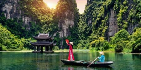 Tour Ninh Bình 2N1Đ | Hoa Lư - Tam Cốc - Tràng An - Hang Múa - Hạ Long