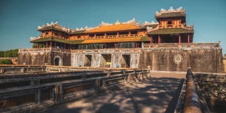 Tour Huế 1 Ngày | Chùa Thiên Mụ - Đại Nội - 3 Lăng Khải Định - Minh Mạng - Tự Đức